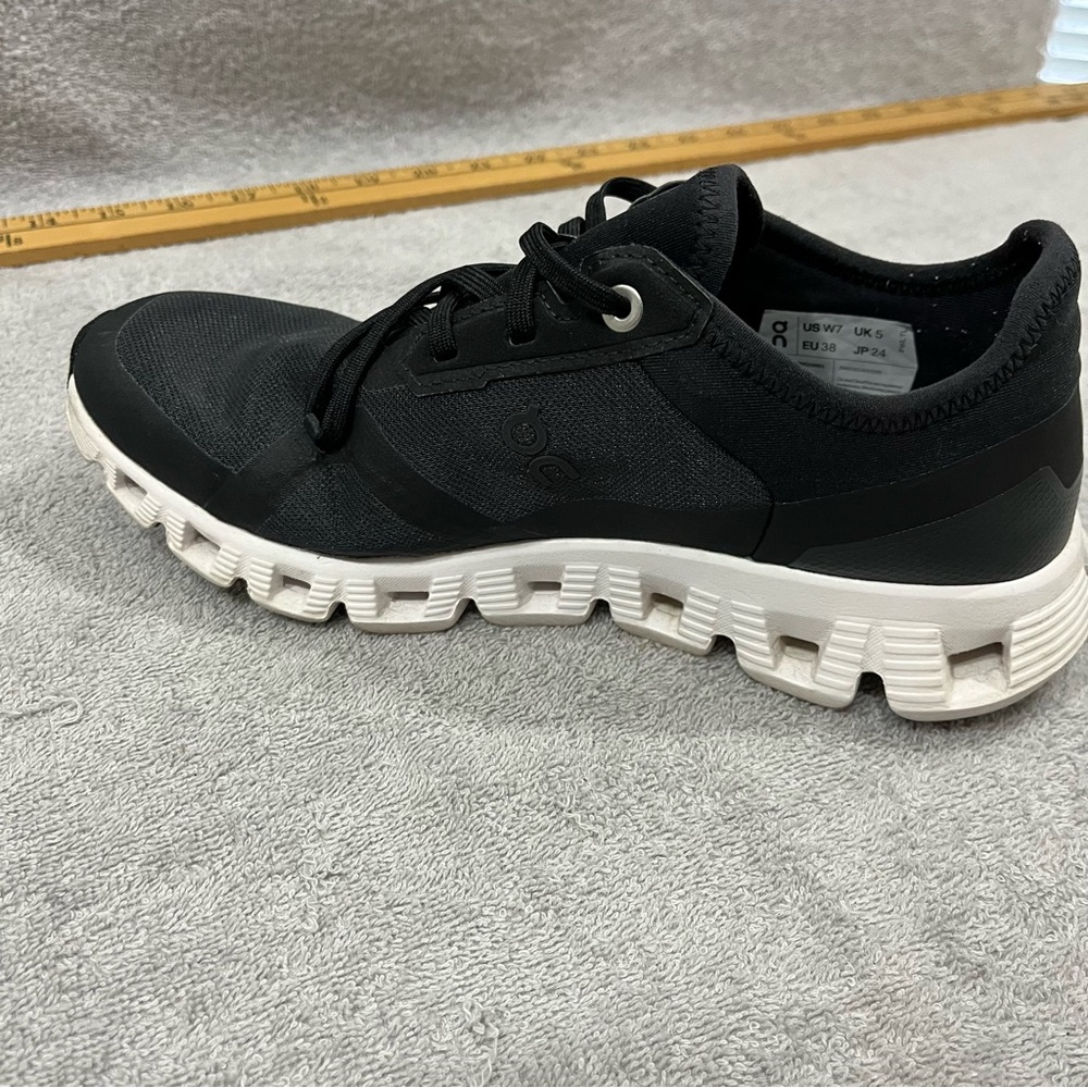 ON Cloud X3 AD Black/White Running Shoes US Women's 7 EU 38 - Picture 6 of 10